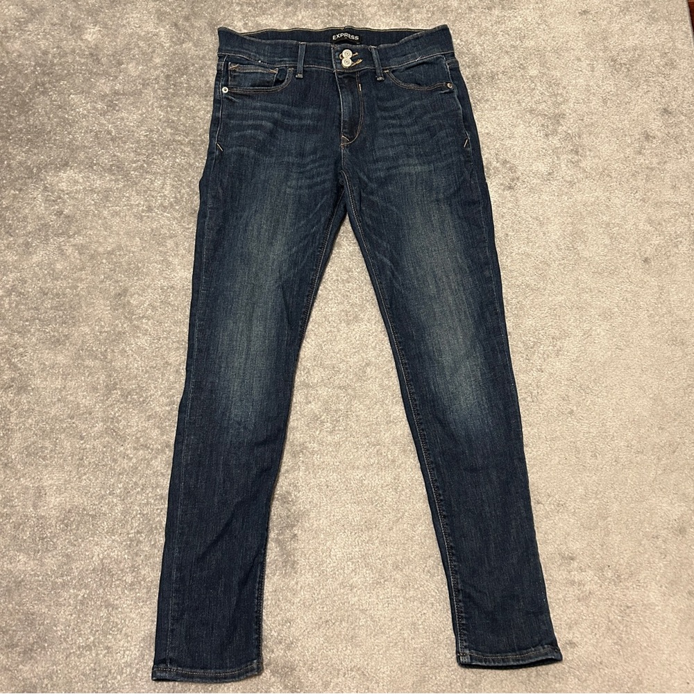 Express Mid Rise Crop Jean Leggings 👖 - Picture 5 of 13
